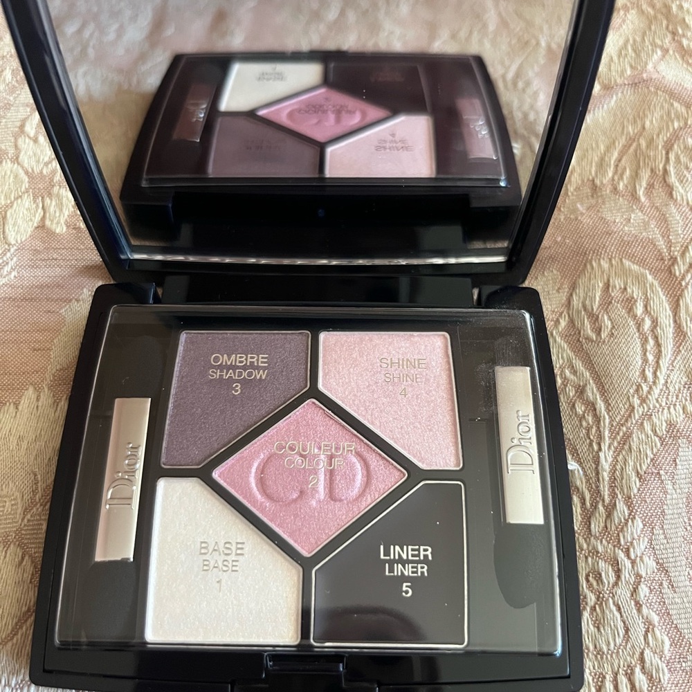 Dior Eyeshadow Palette in 808 Pink Design